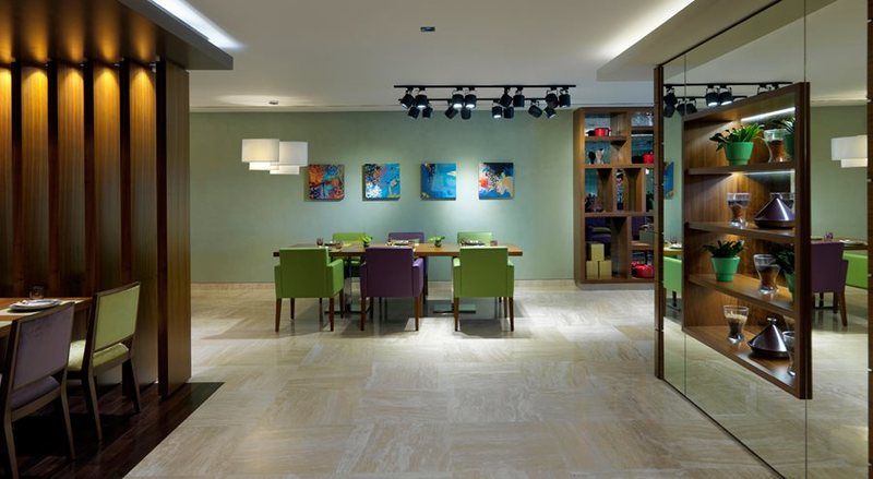 Damac Maison The Vogue Dubai Eksteriør billede Interior of the hotel