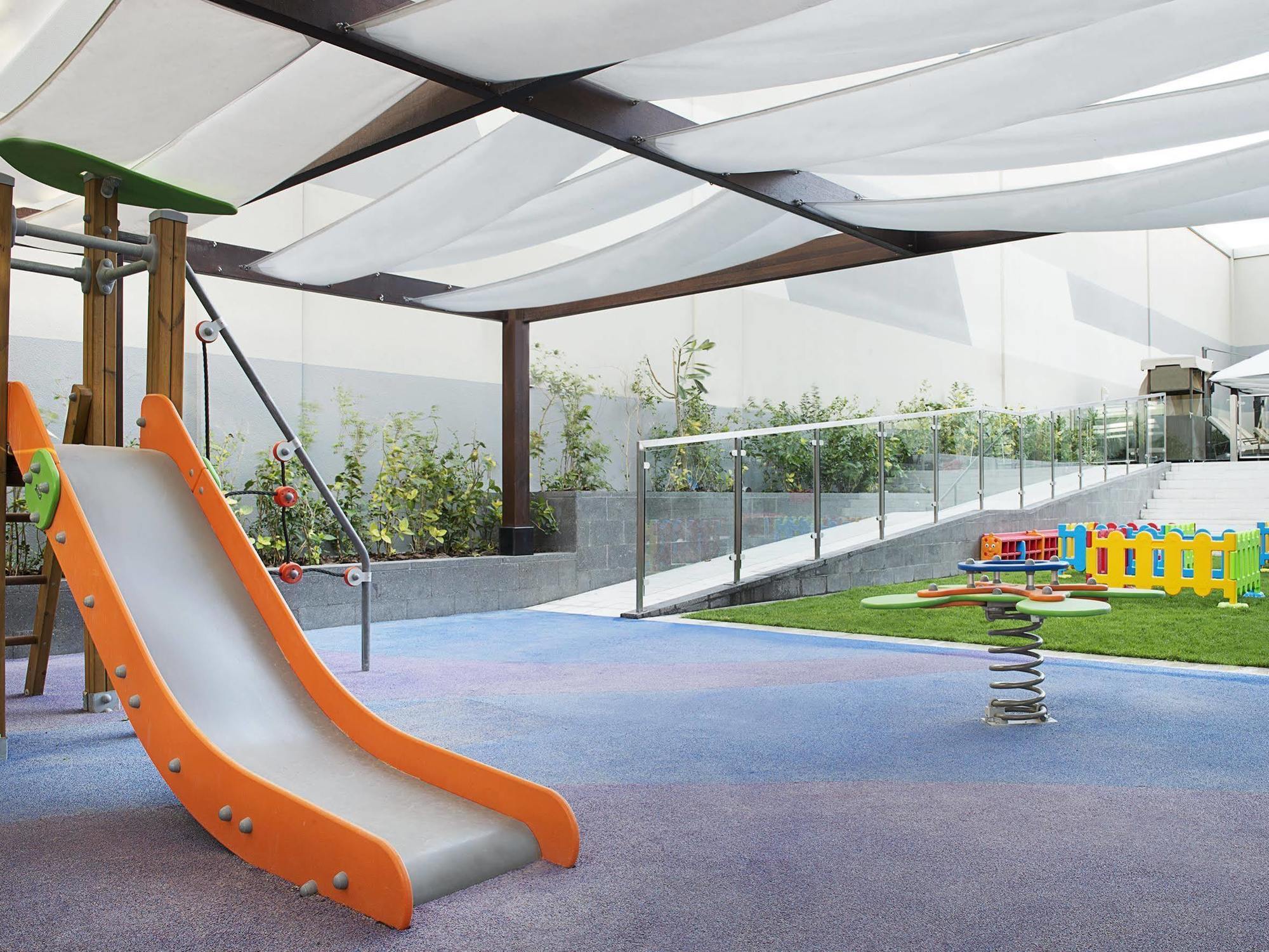 Damac Maison The Vogue Dubai Eksteriør billede Playground