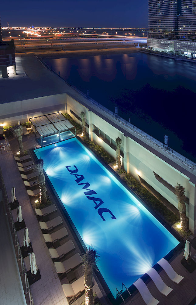 Damac Maison The Vogue Dubai Eksteriør billede DAMAC Pool